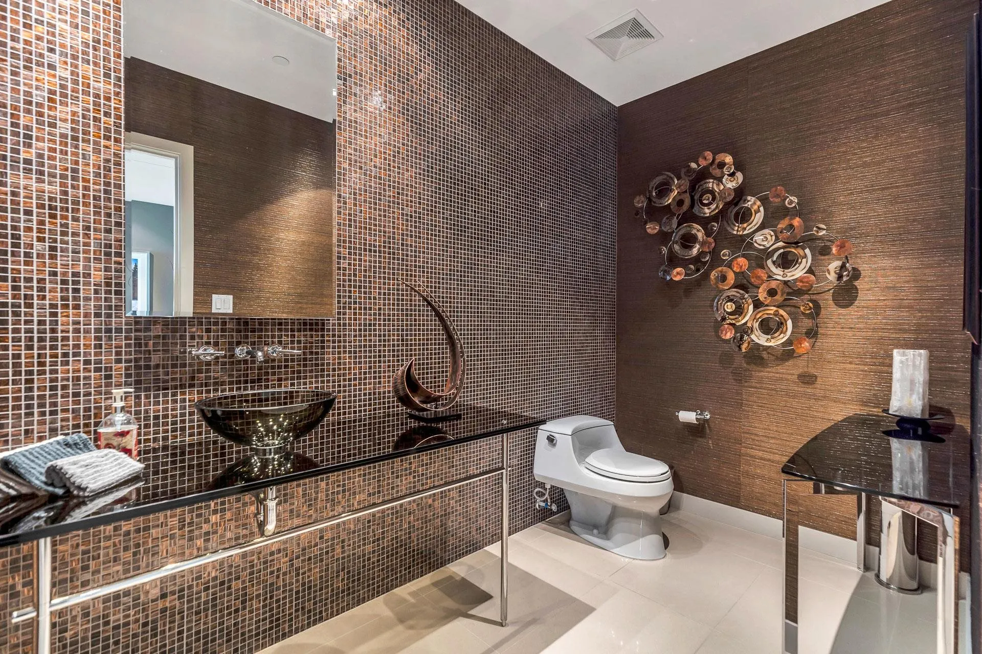 1139 W Cordova Street #101