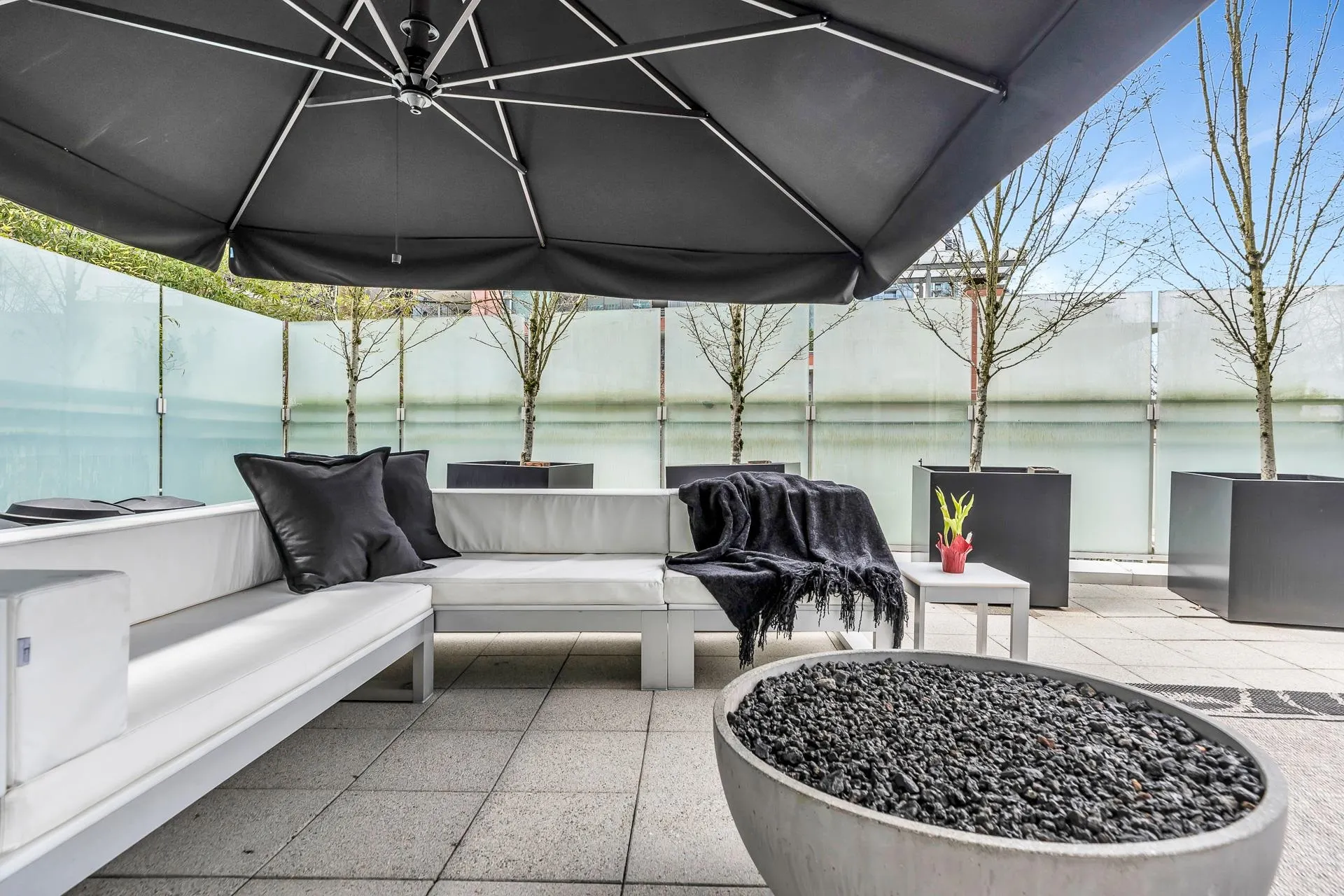 1139 W Cordova Street #101
