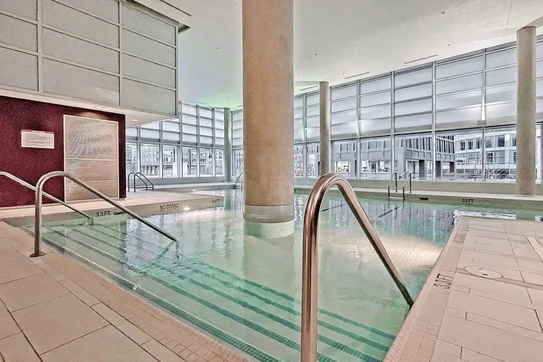 1139 W Cordova Street #101