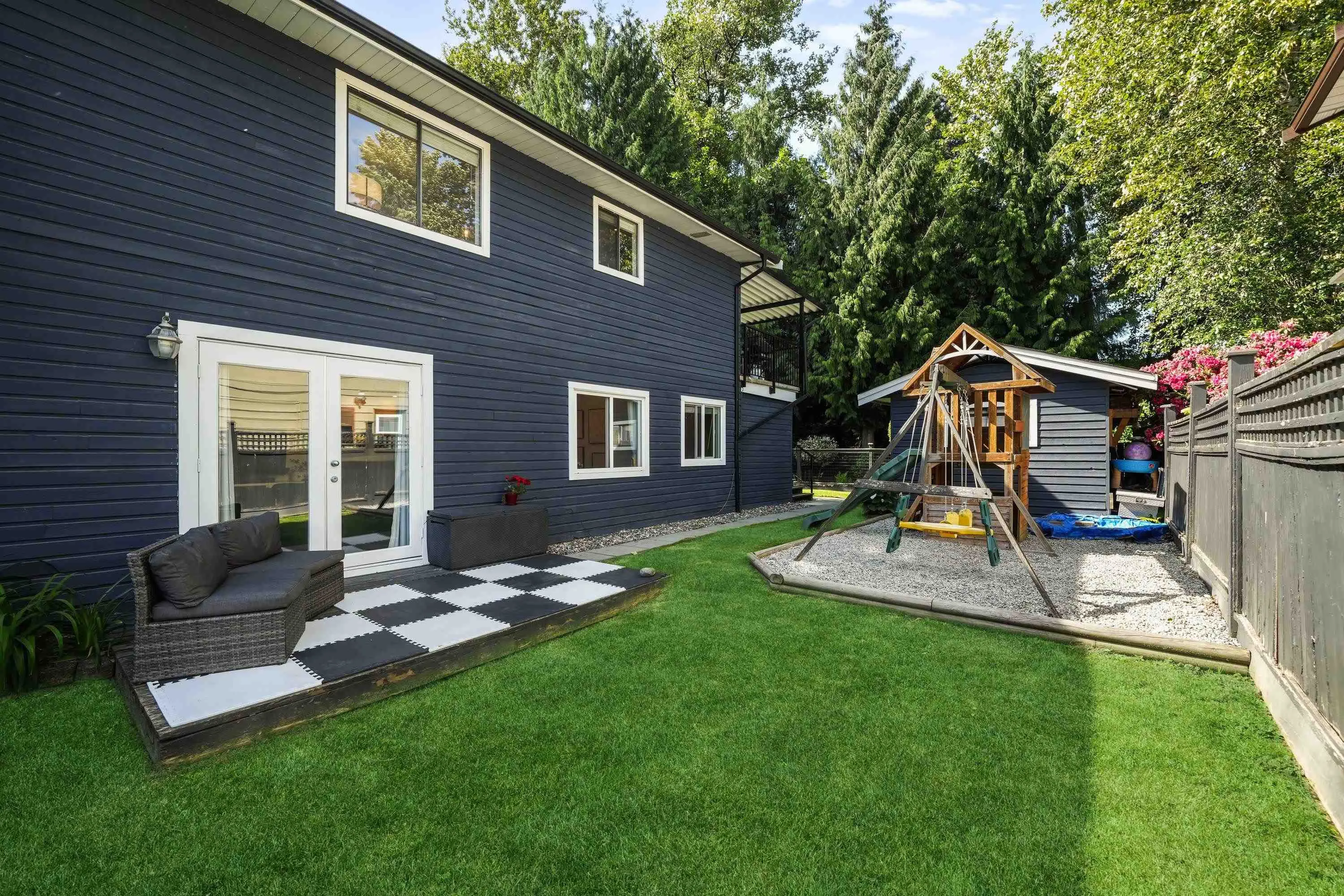 1737 Anderson Way