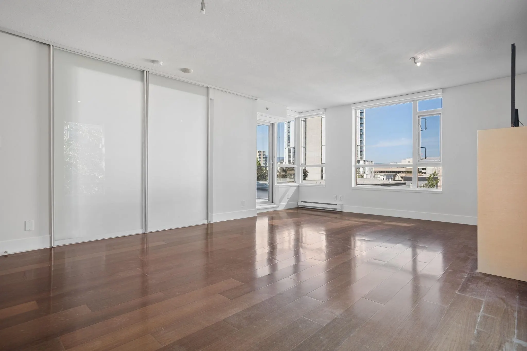 1530 W 8th Avenue #403