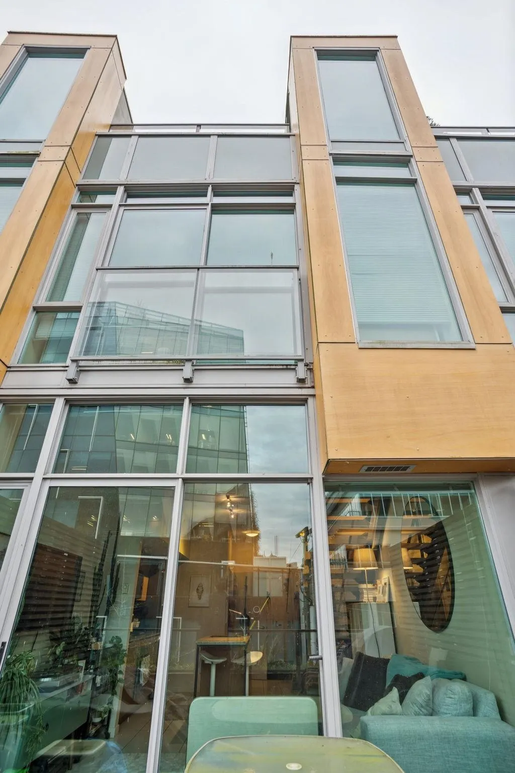 522 8th Avenue #205