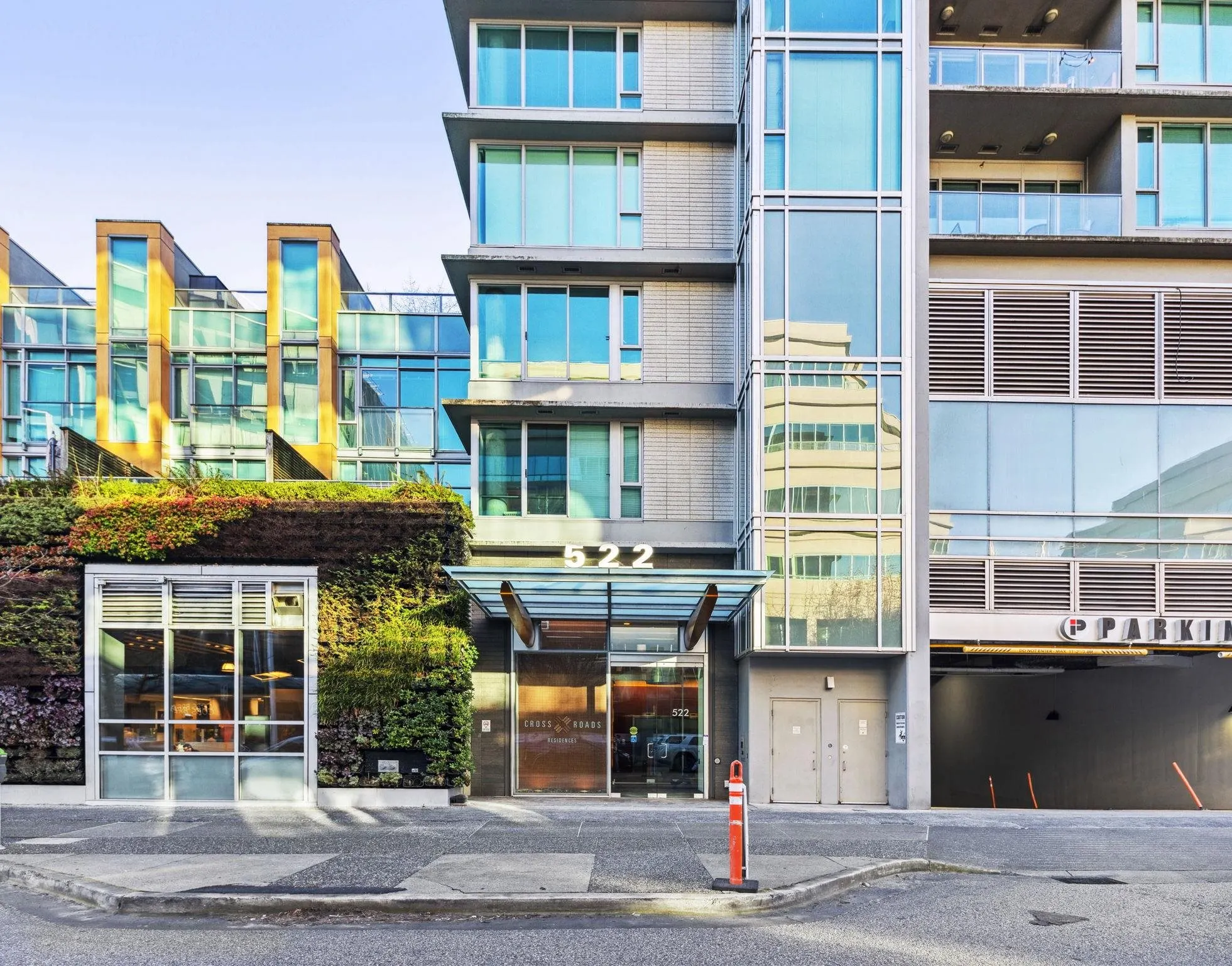 522 8th Avenue #205