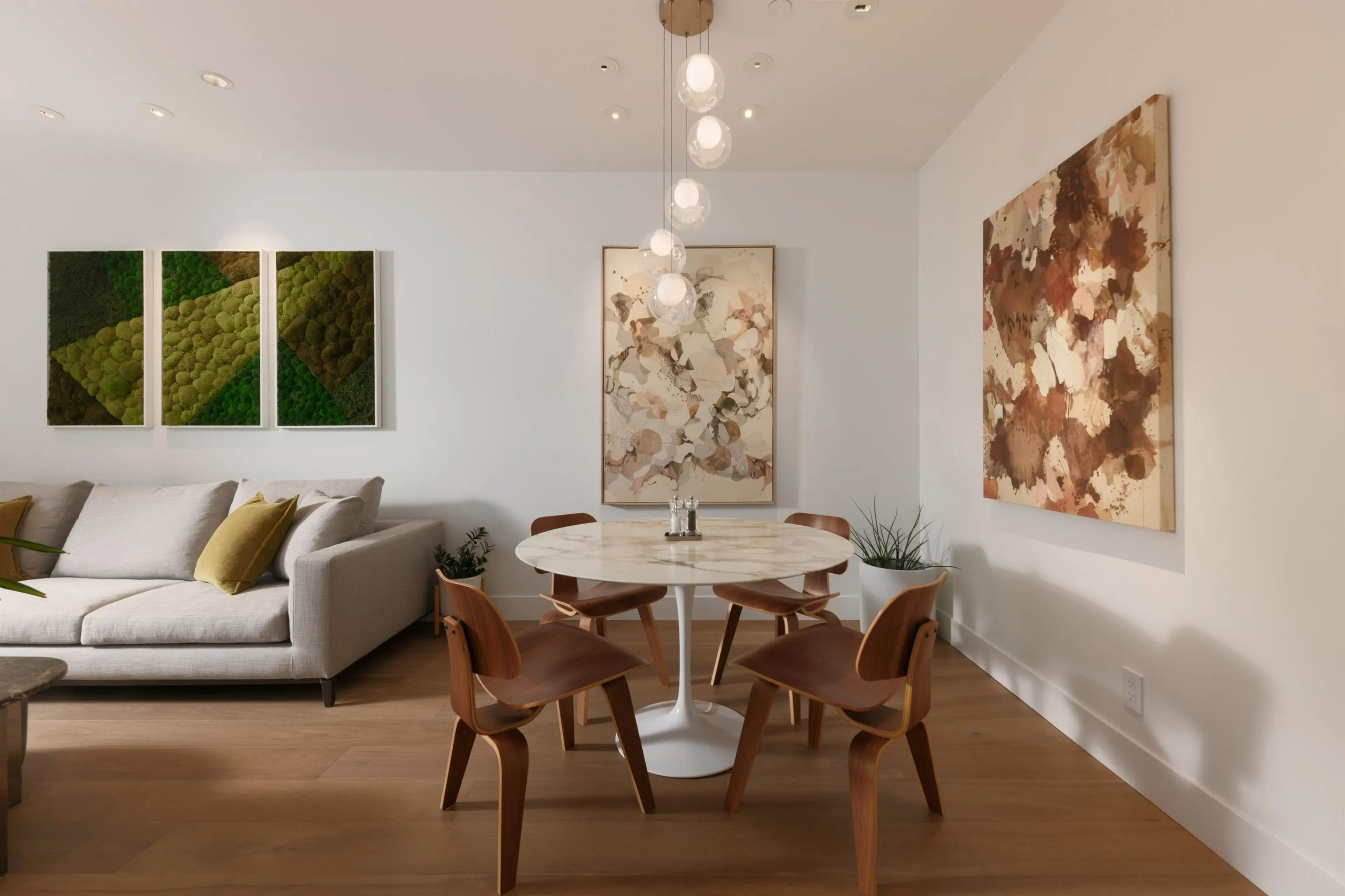 2688 Vine Street #106