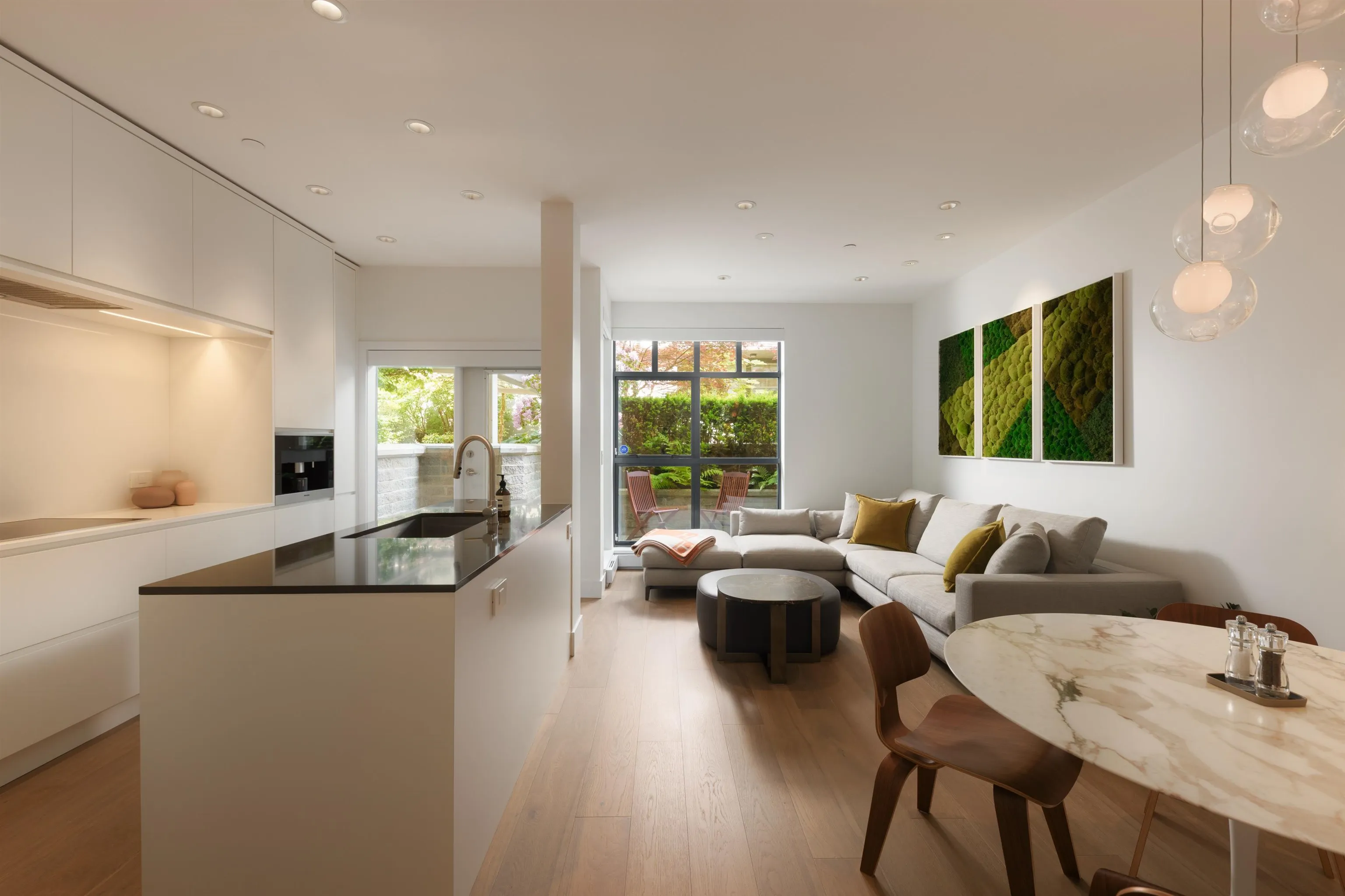 2688 Vine Street #106