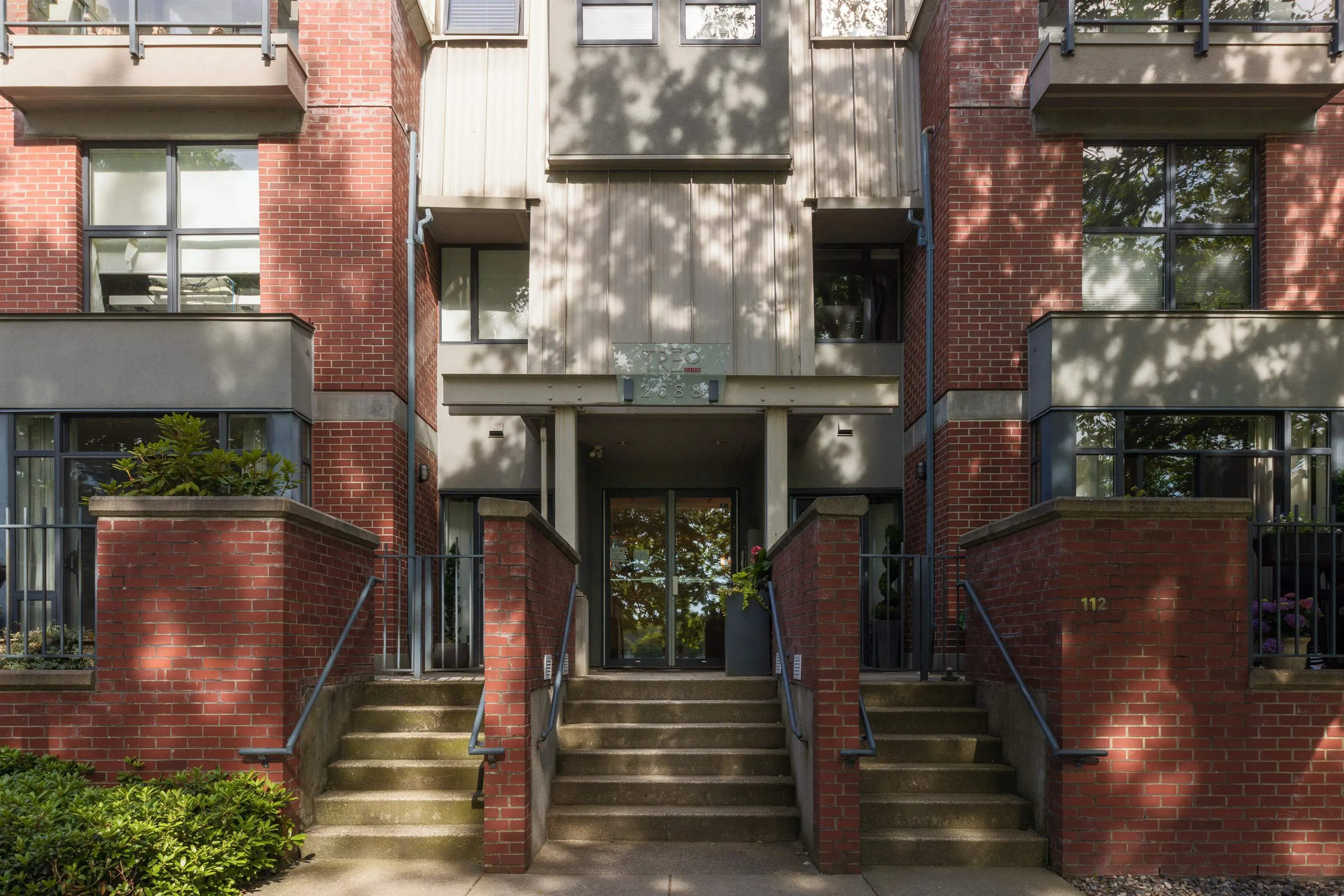 2688 Vine Street #106