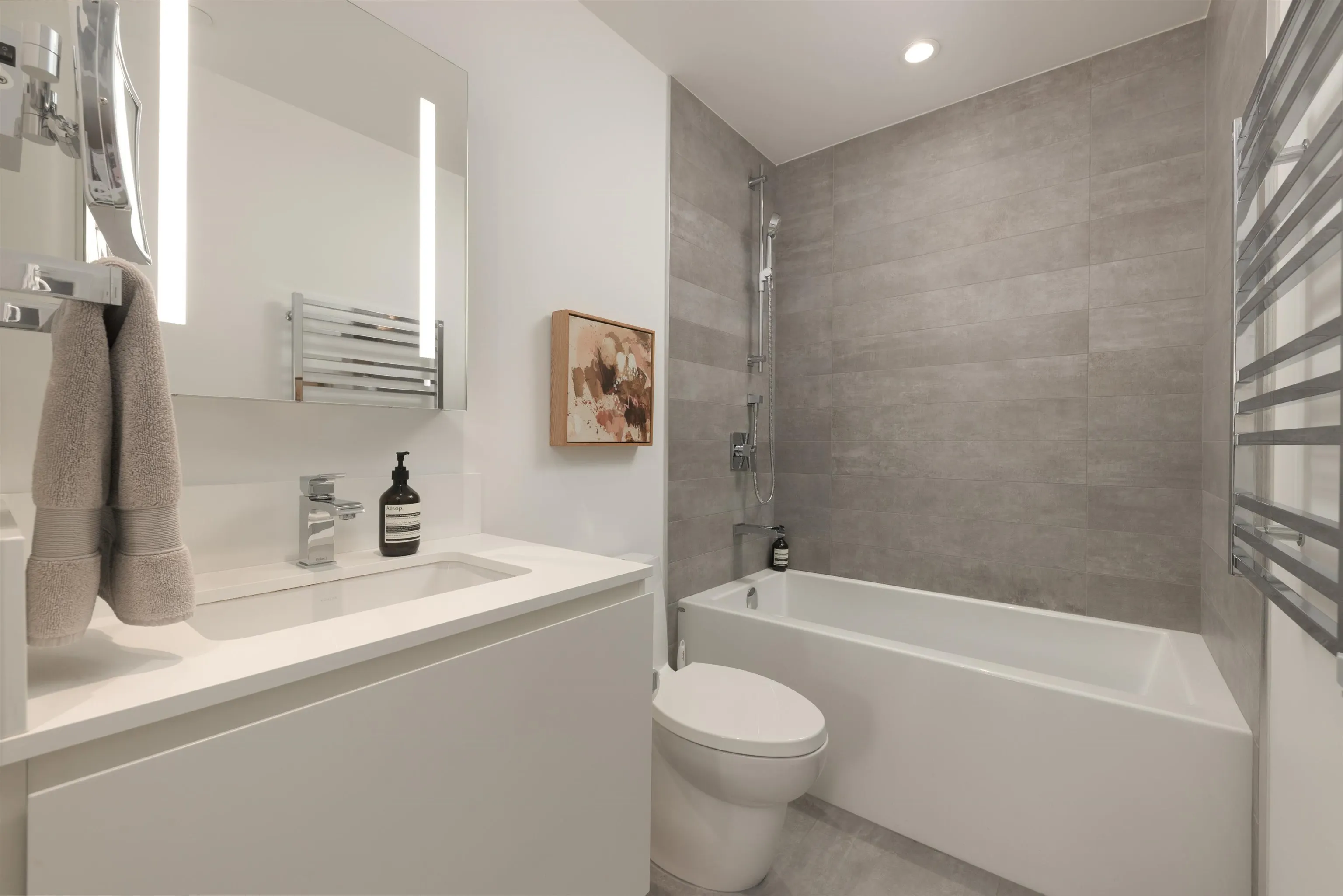 2688 Vine Street #106