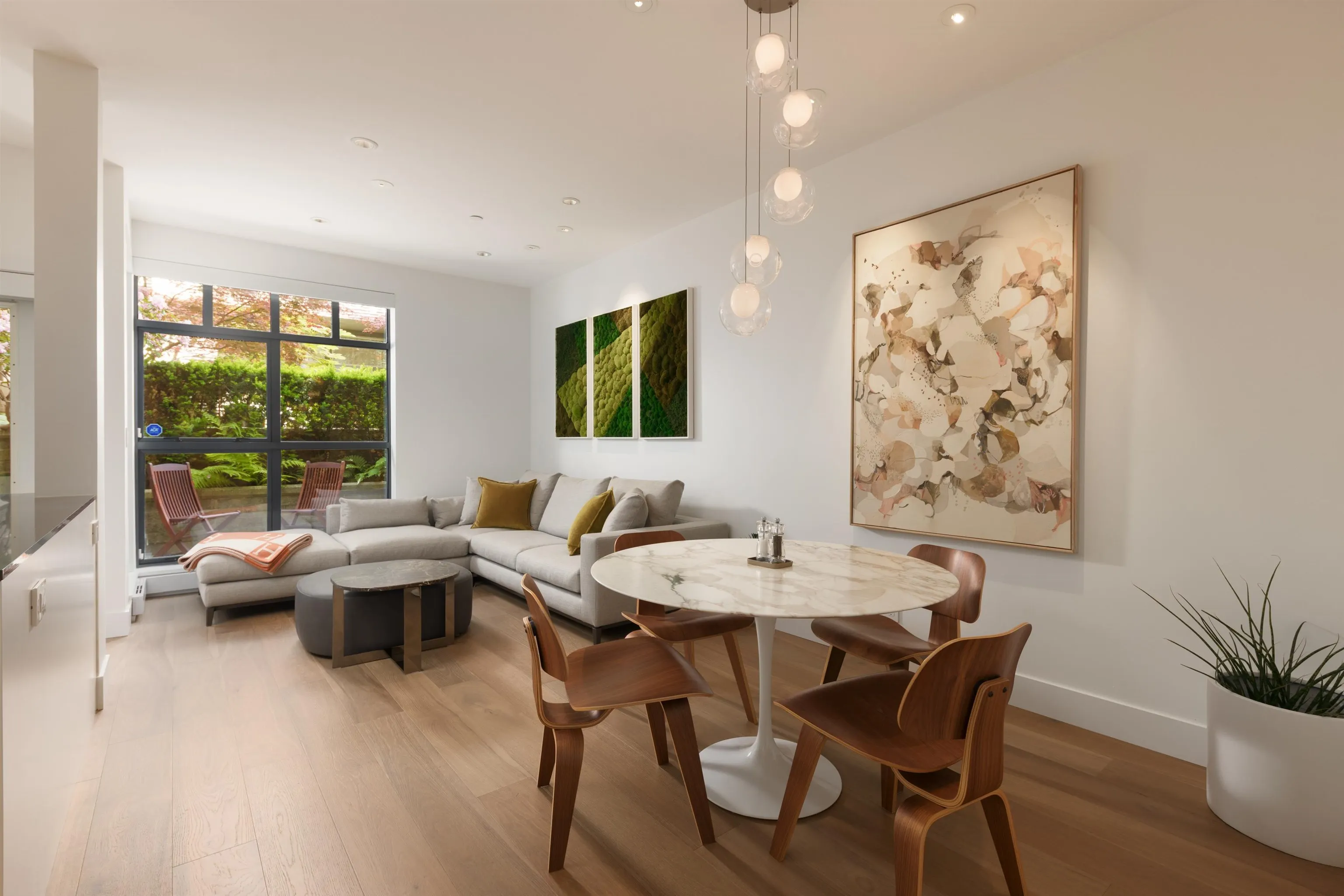 2688 Vine Street #106