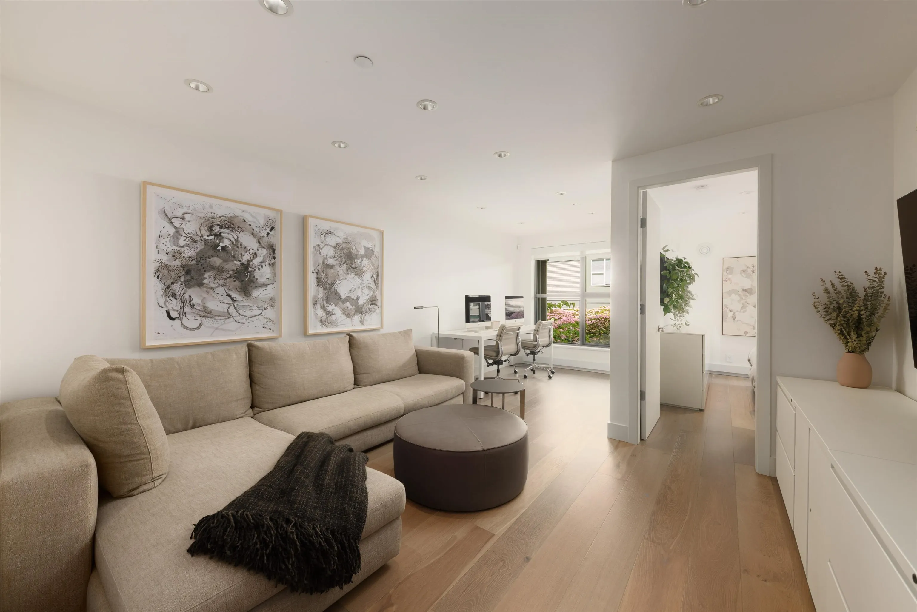 2688 Vine Street #106