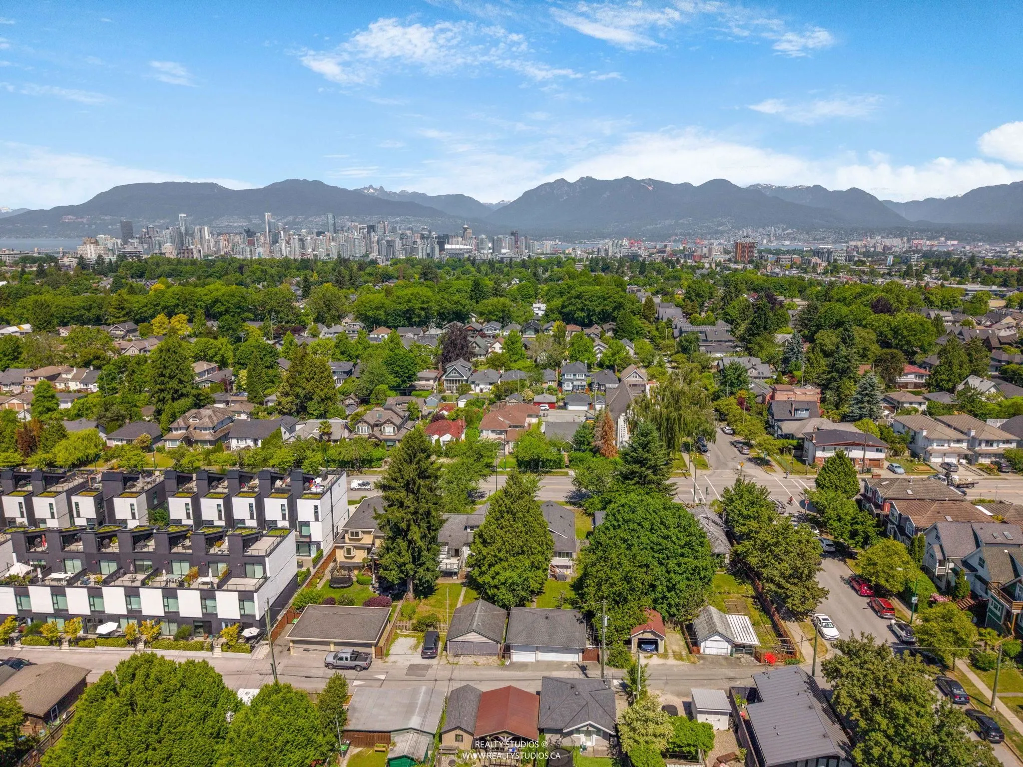 12 W King Edward Avenue