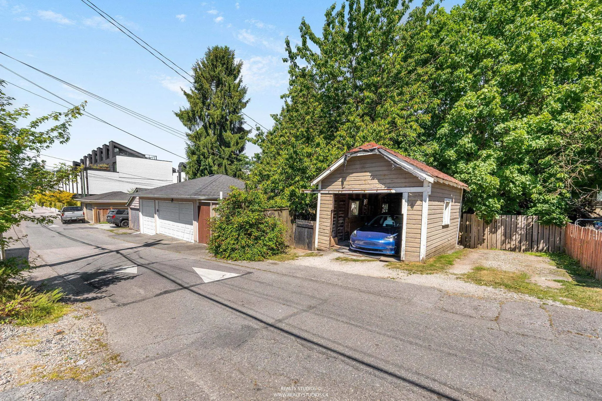 12 W King Edward Avenue