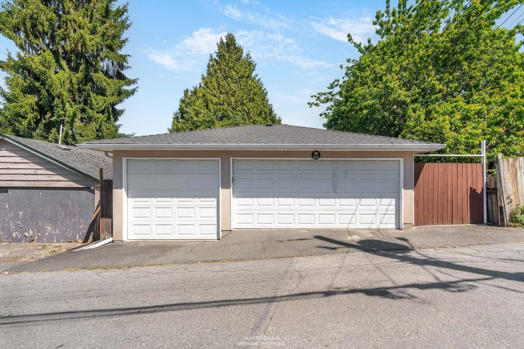 20 W King Edward Avenue