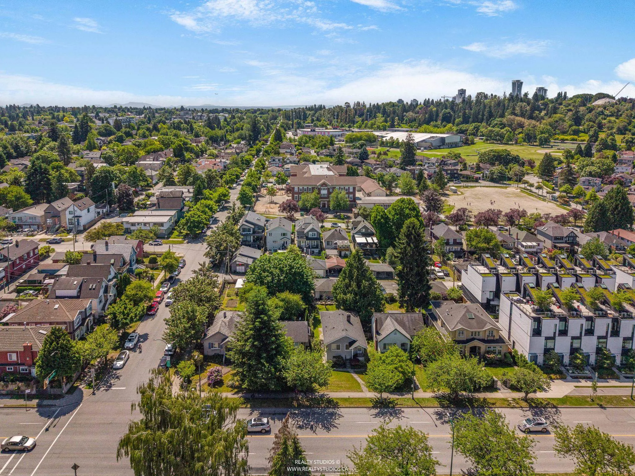 28 W King Edward Avenue