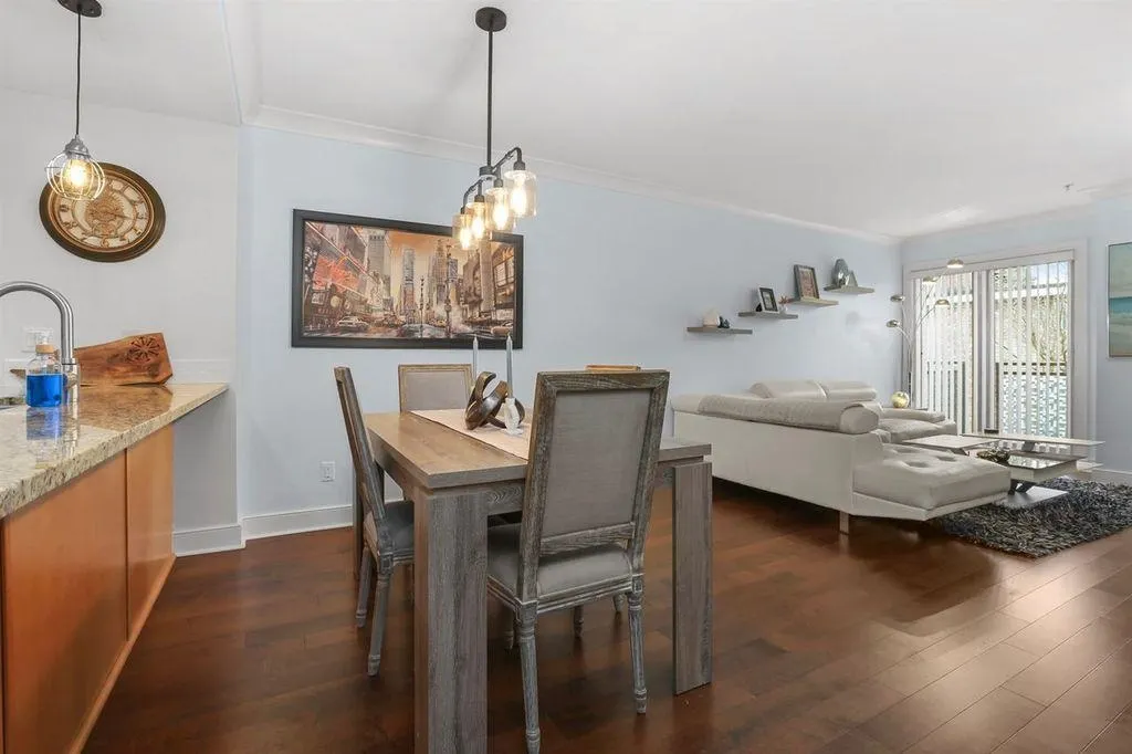 5599 14b Avenue #205