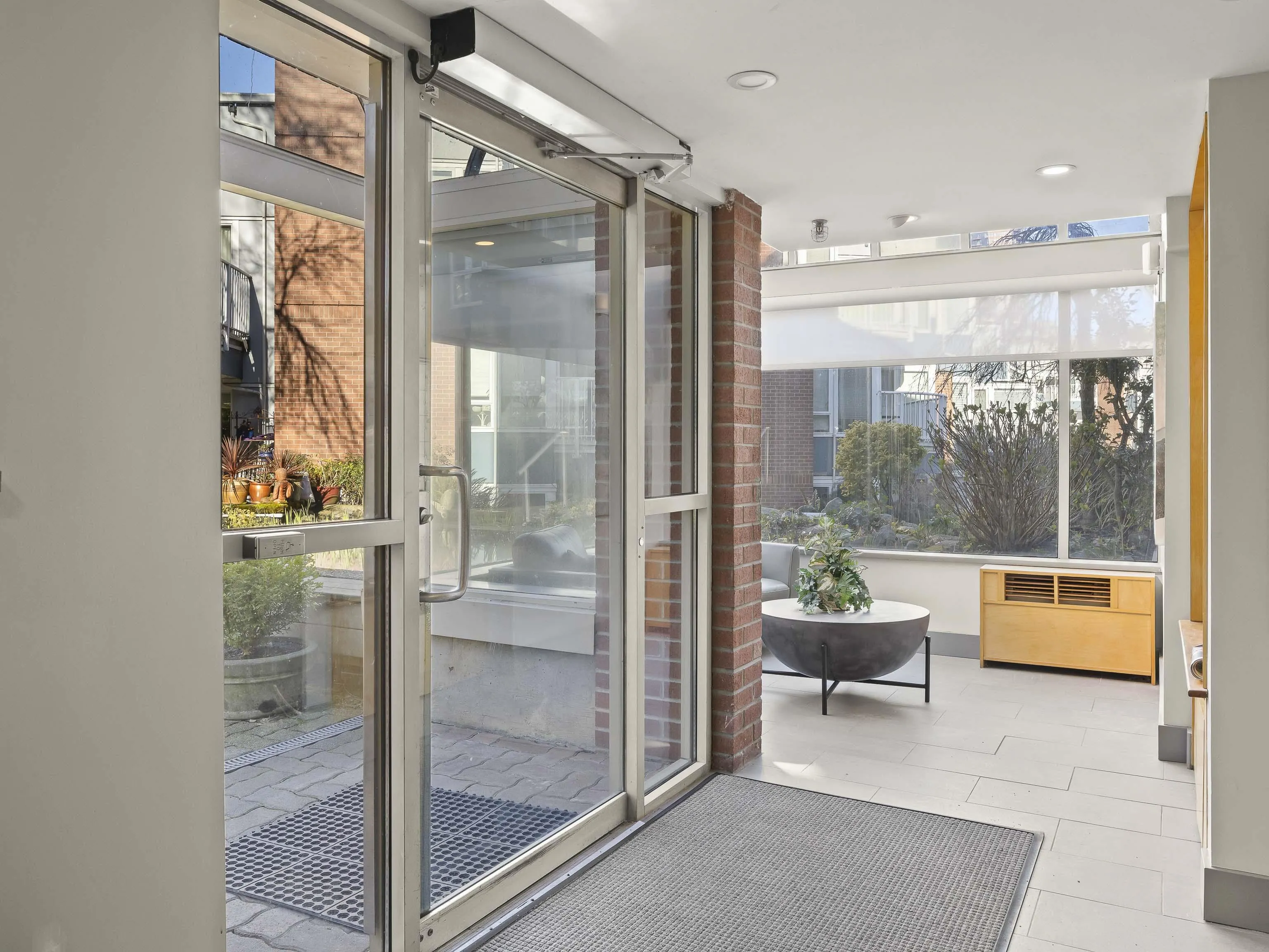 1551 Mariner Walk #202
