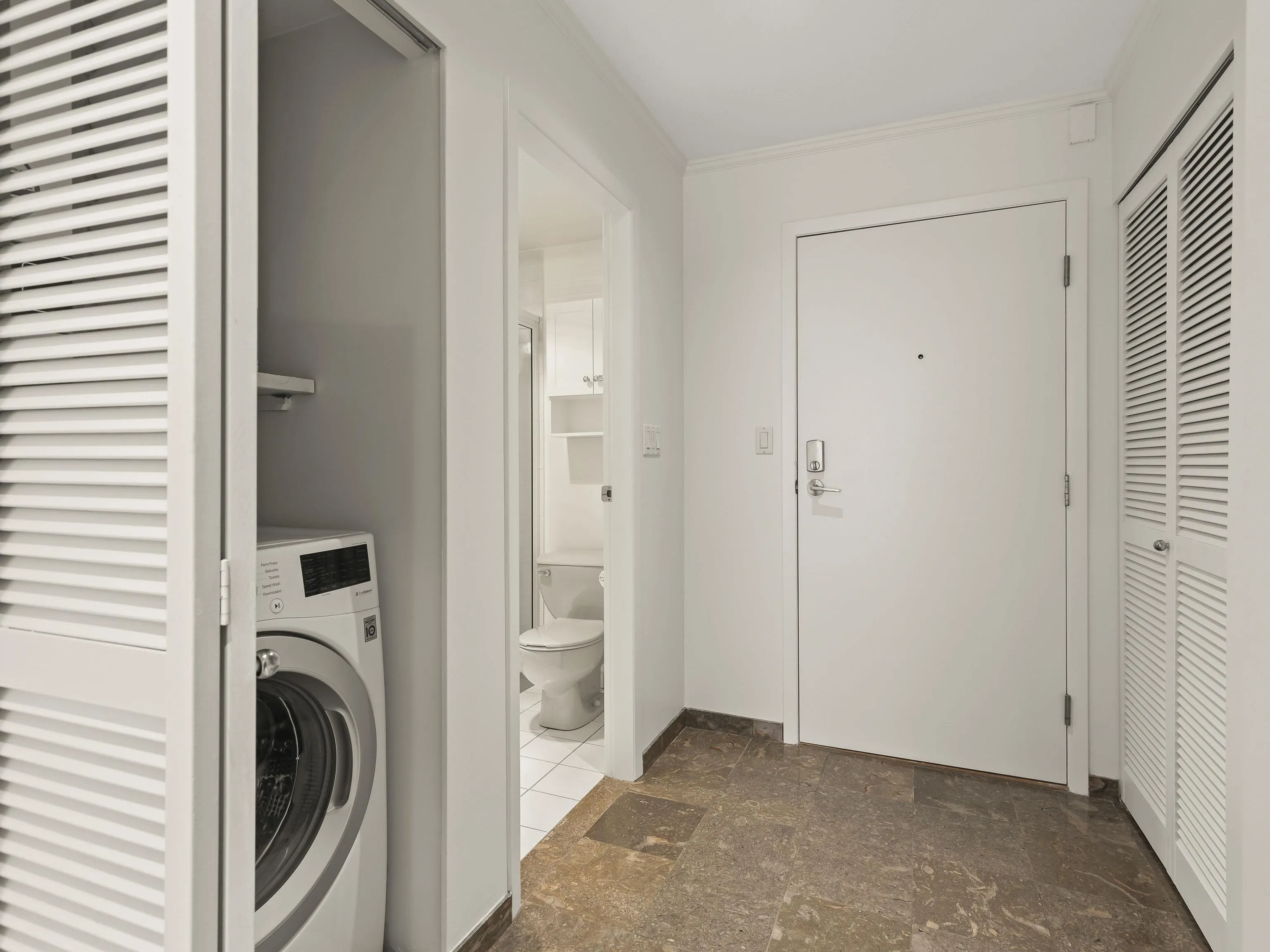 1551 Mariner Walk #202