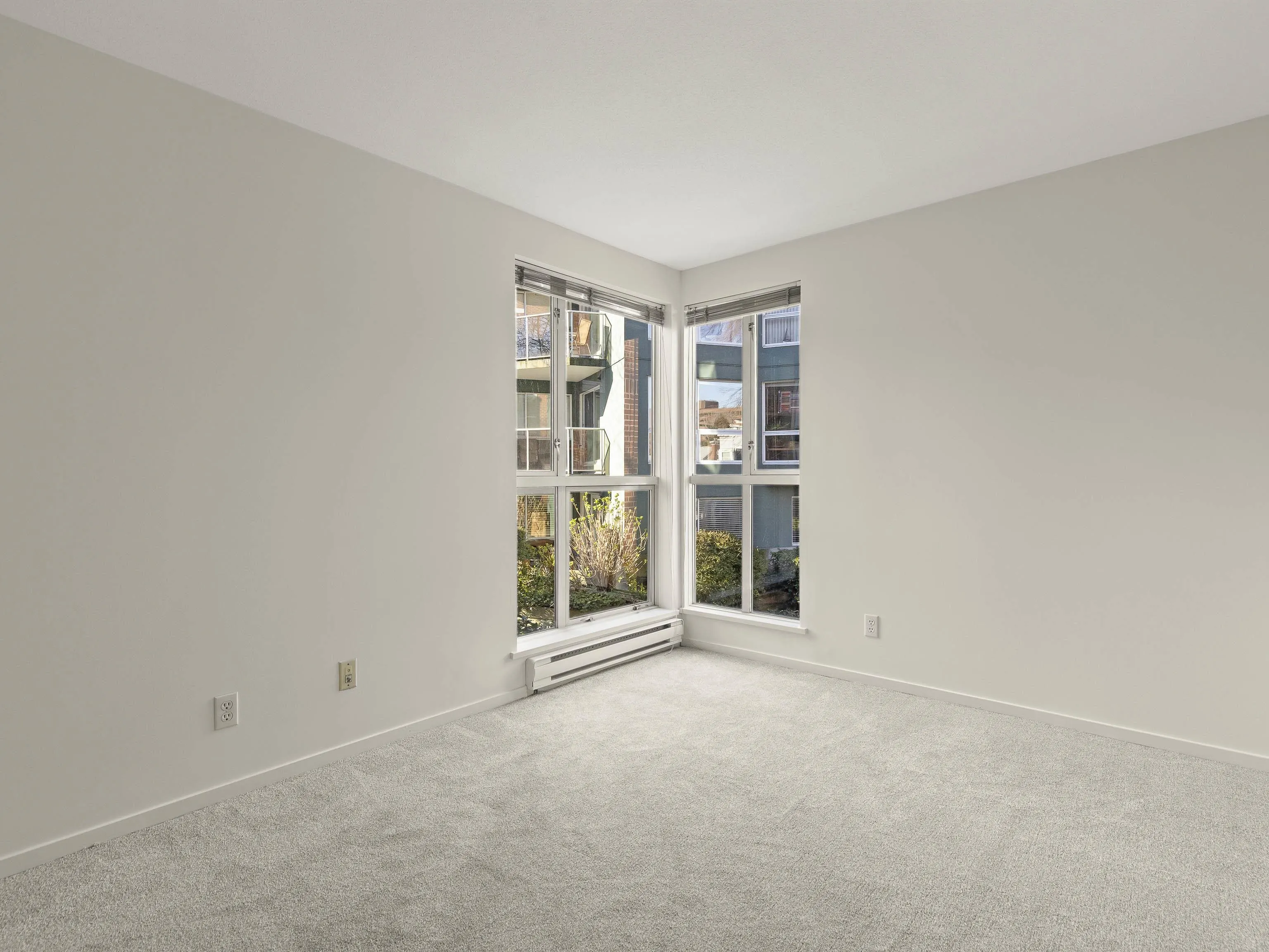 1551 Mariner Walk #202