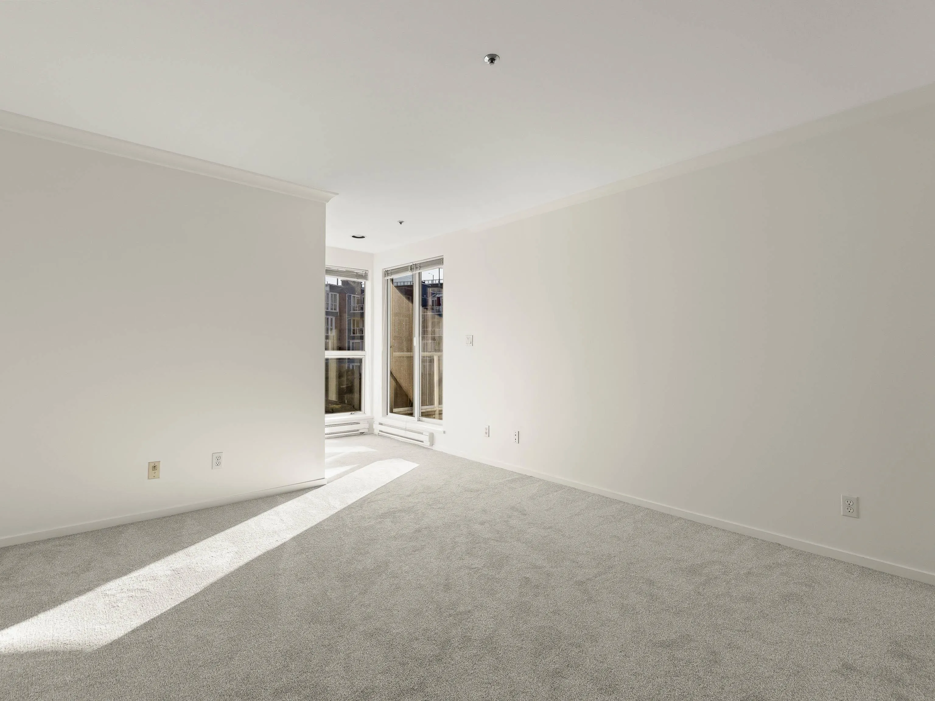 1551 Mariner Walk #202