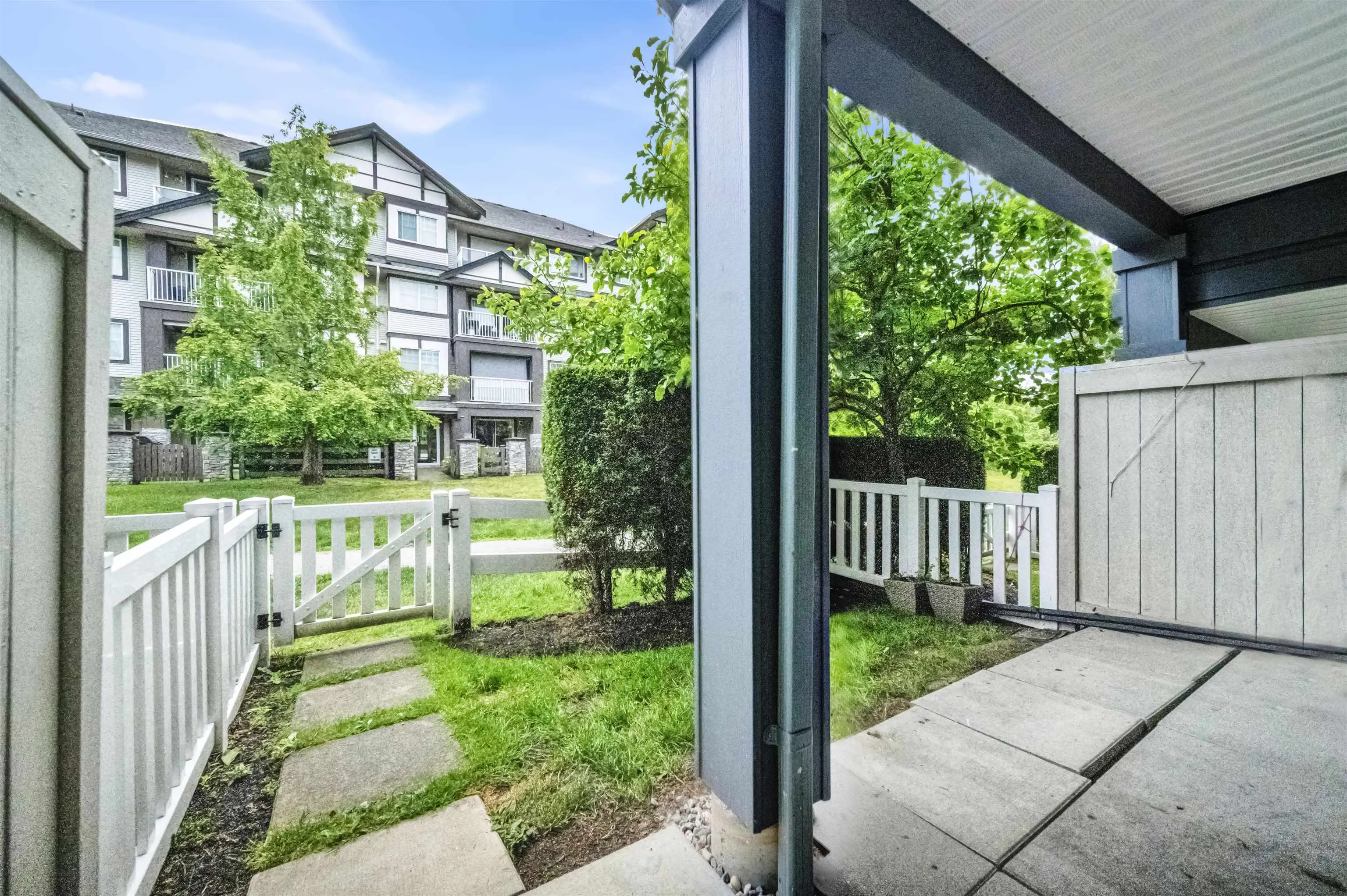 19250 65 Avenue #64