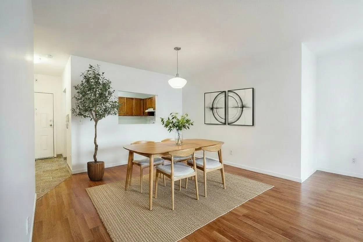 4989 47 Avenue #208