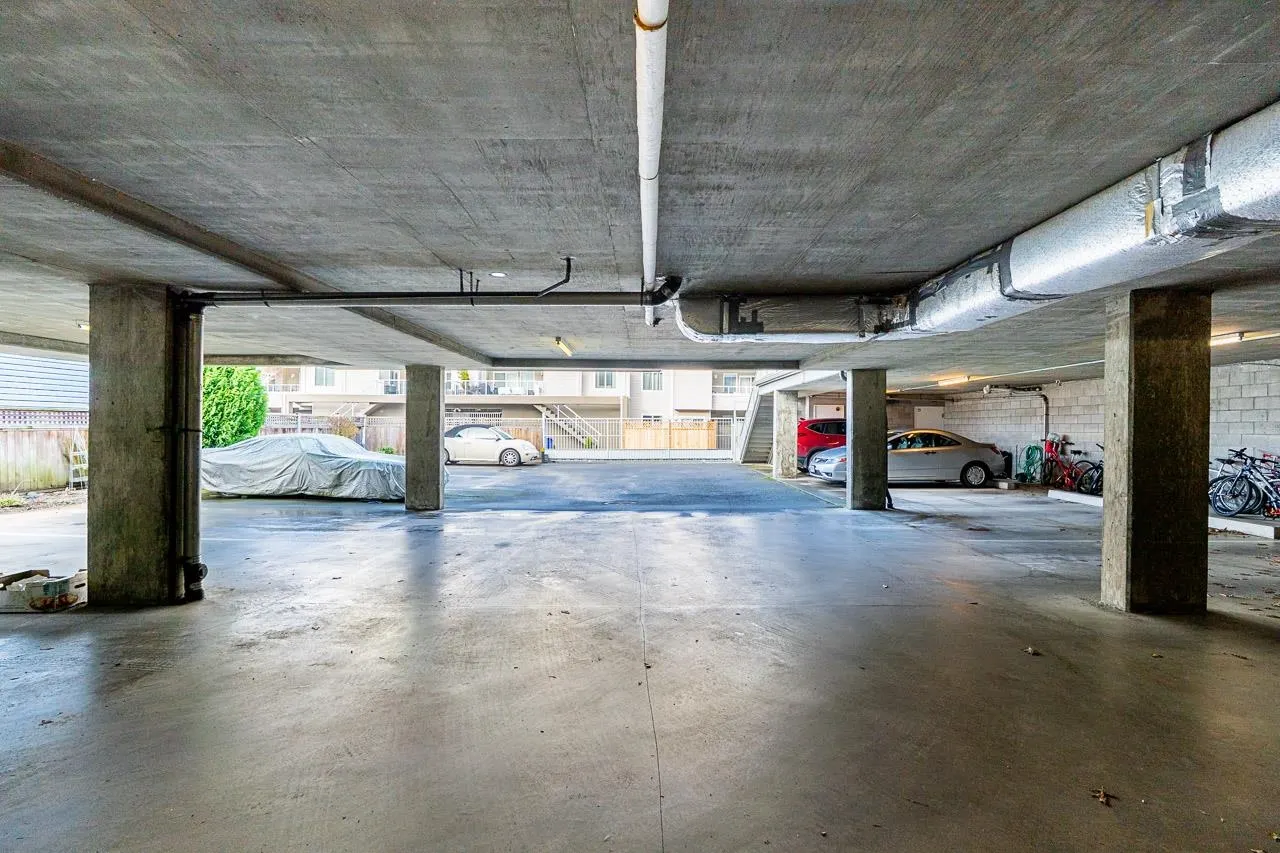 4989 47 Avenue #208