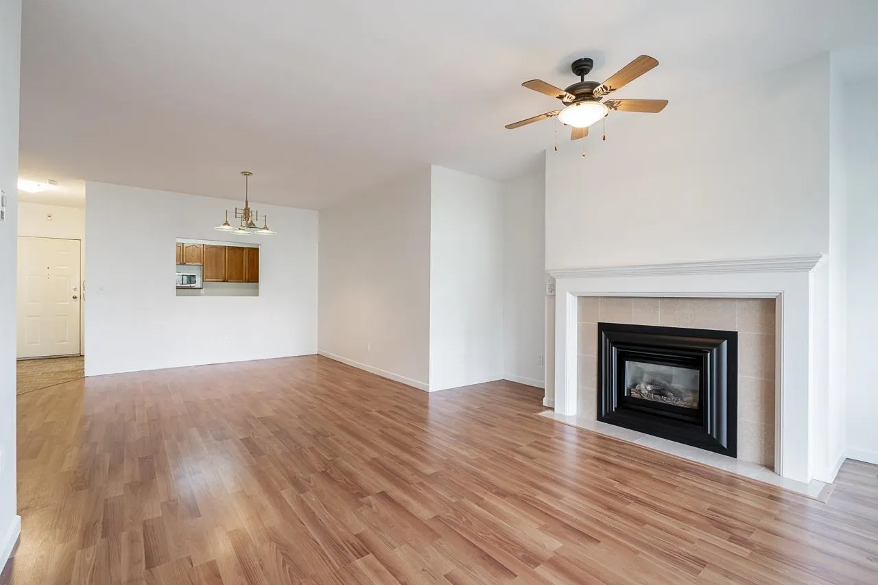 4989 47 Avenue #208