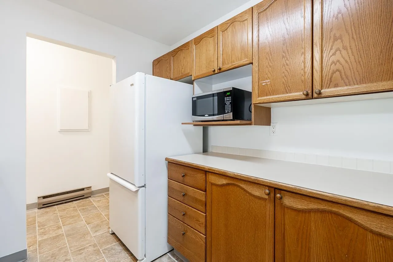 4989 47 Avenue #208