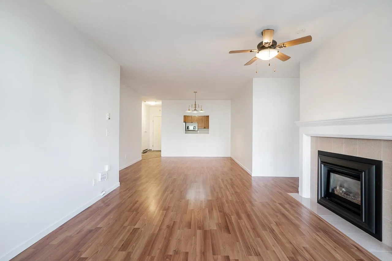 4989 47 Avenue #208