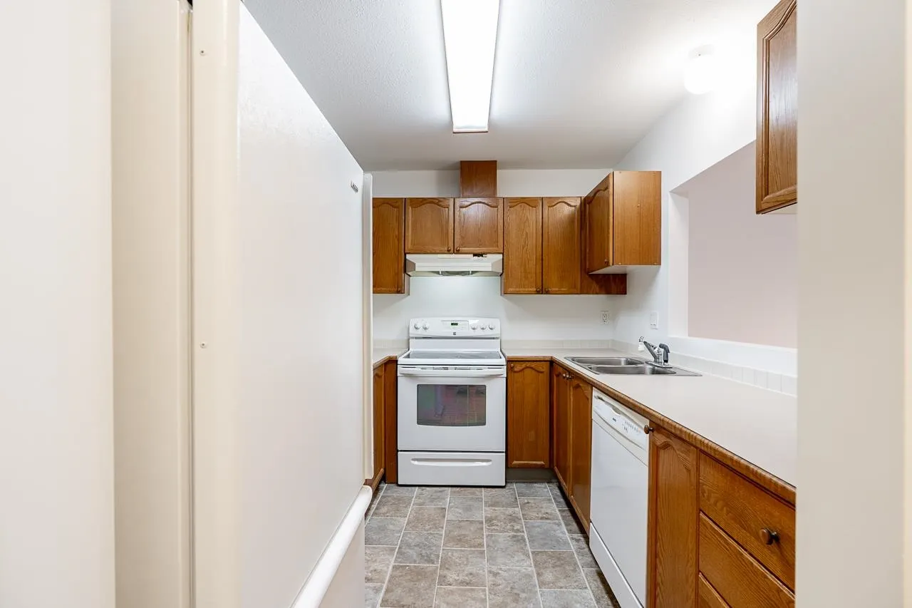 4989 47 Avenue #208