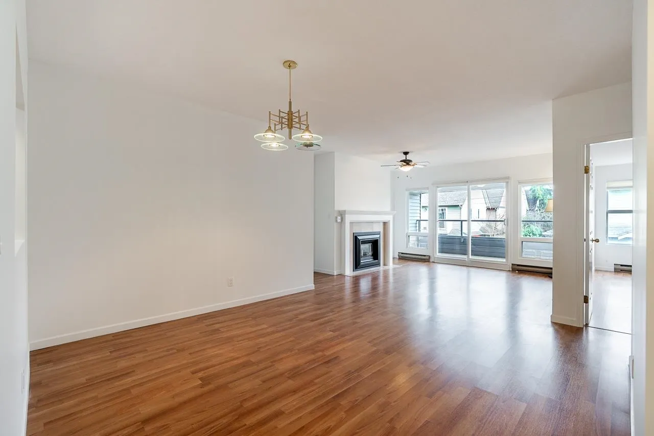 4989 47 Avenue #208