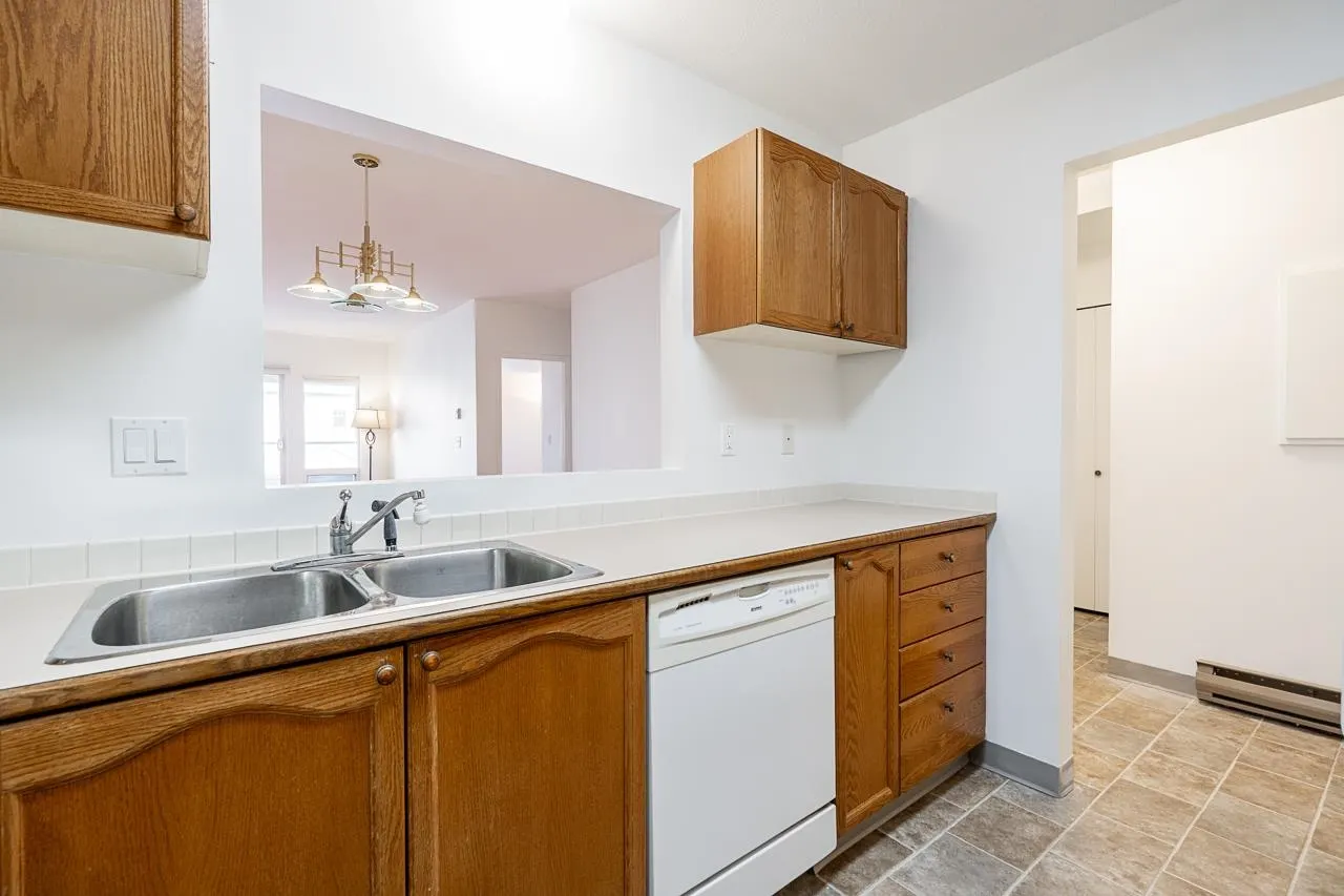 4989 47 Avenue #208