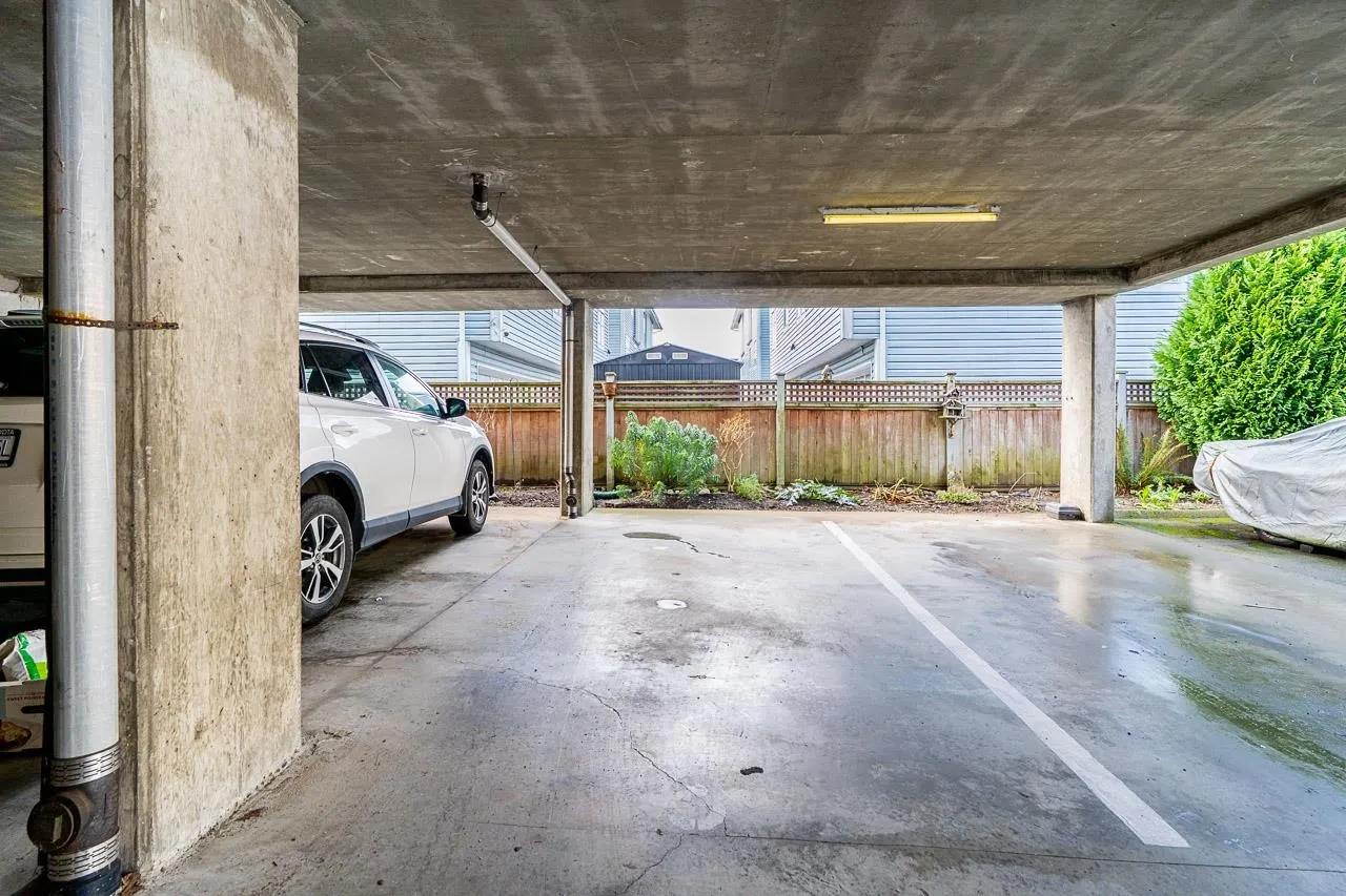 4989 47 Avenue #208