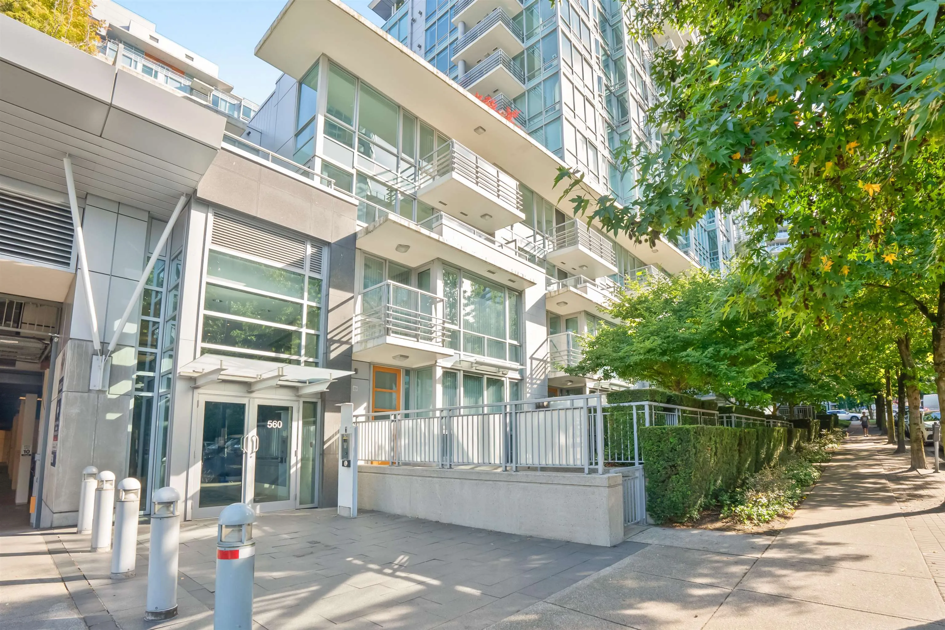560 Nicola Street #206