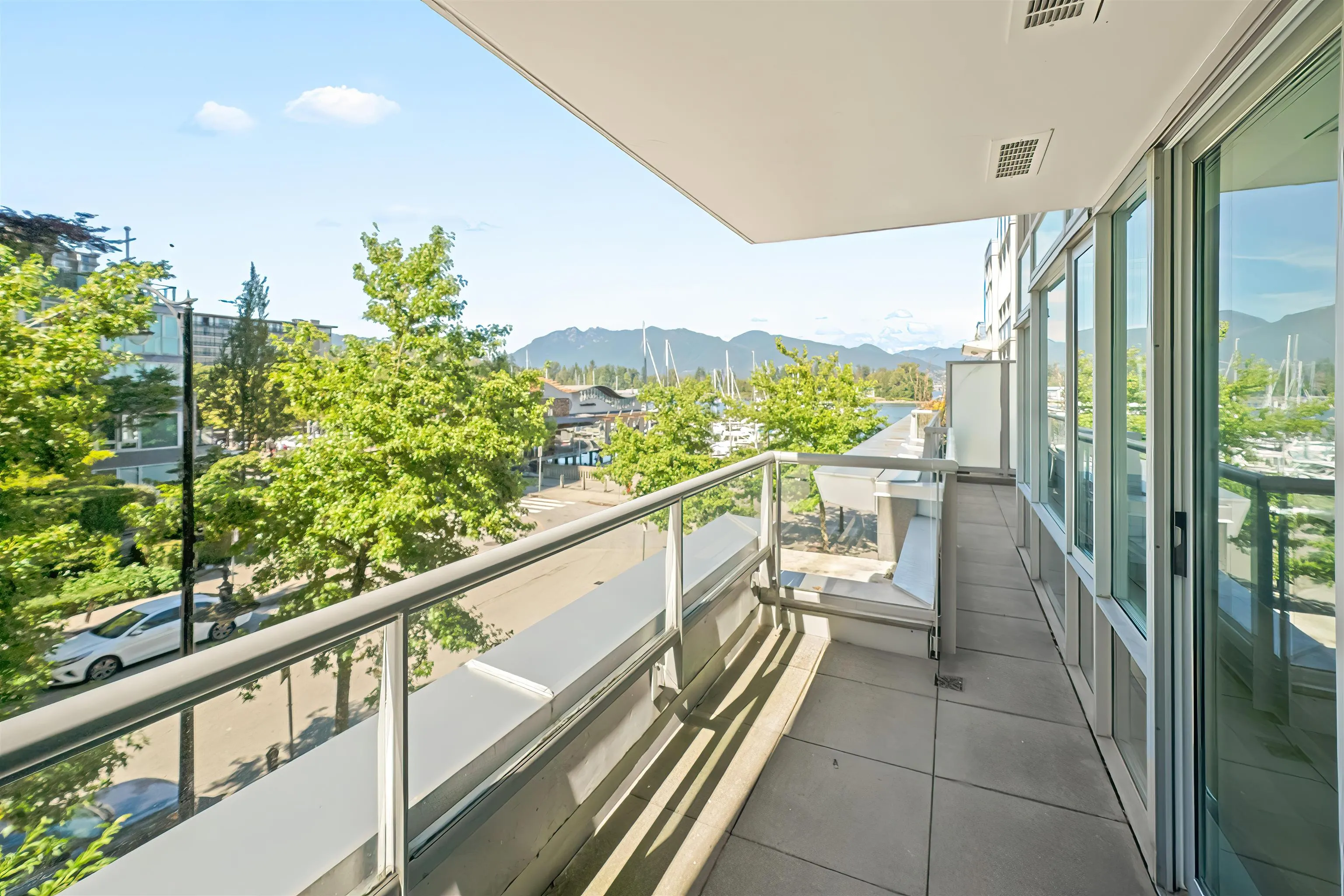 560 Nicola Street #206