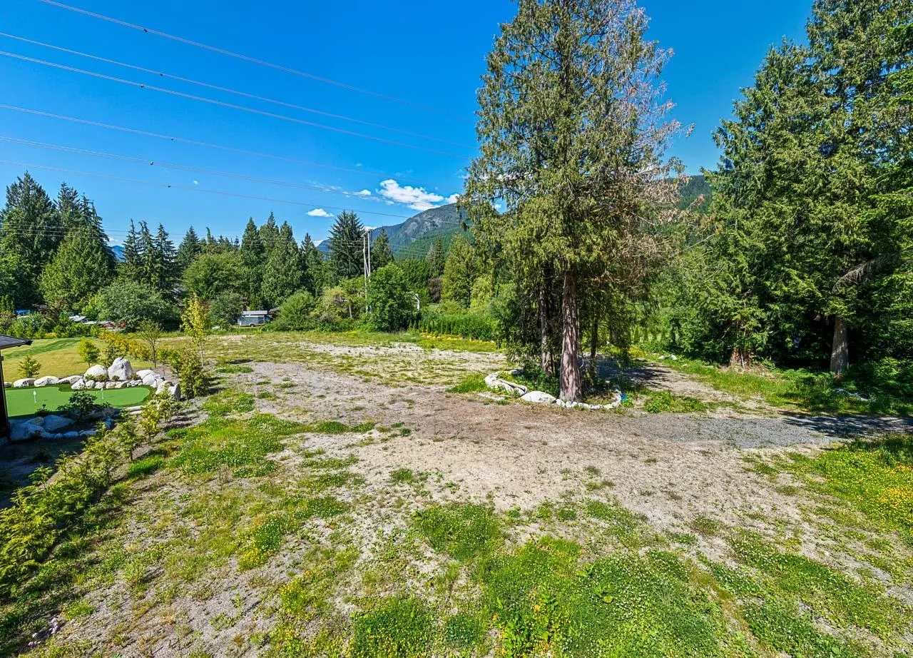 2575 Leggett Drive