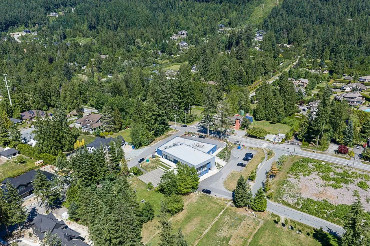 2575 Leggett Drive