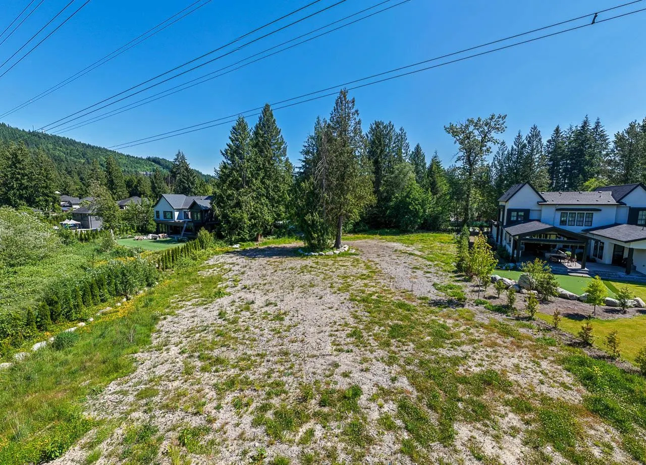 2575 Leggett Drive