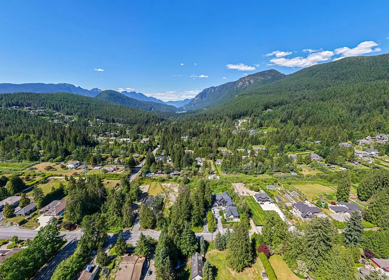 2575 Leggett Drive