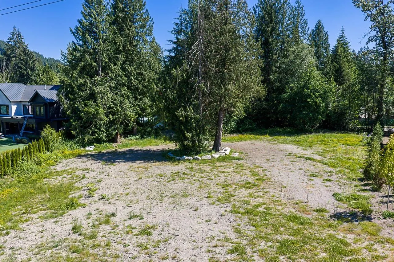 2575 Leggett Drive