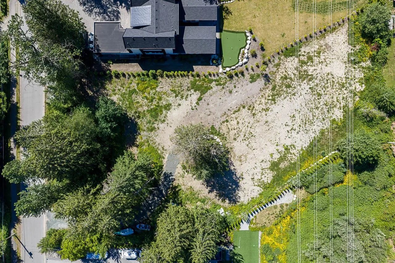 2575 Leggett Drive