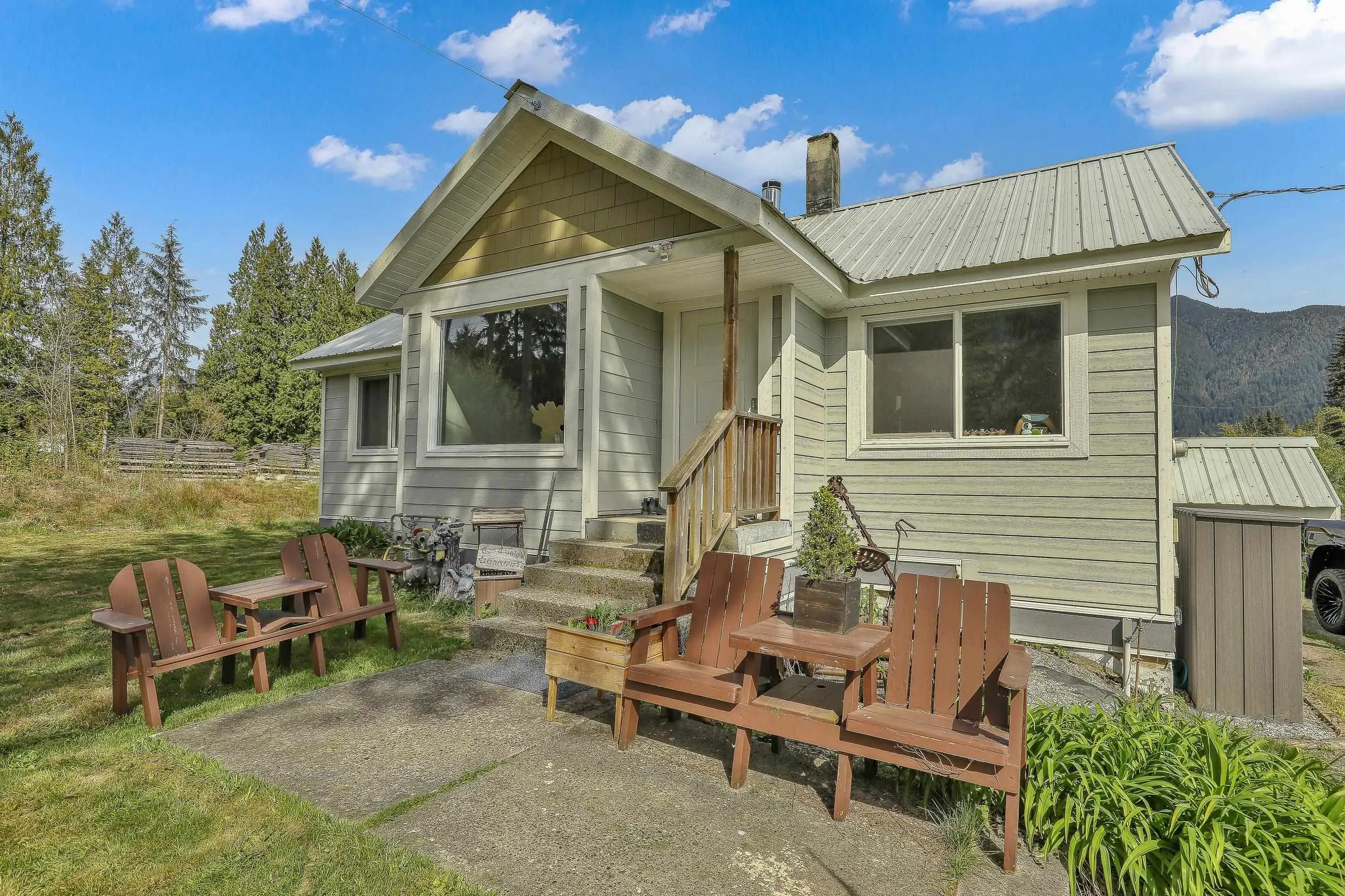 13028 Stave Lake Road