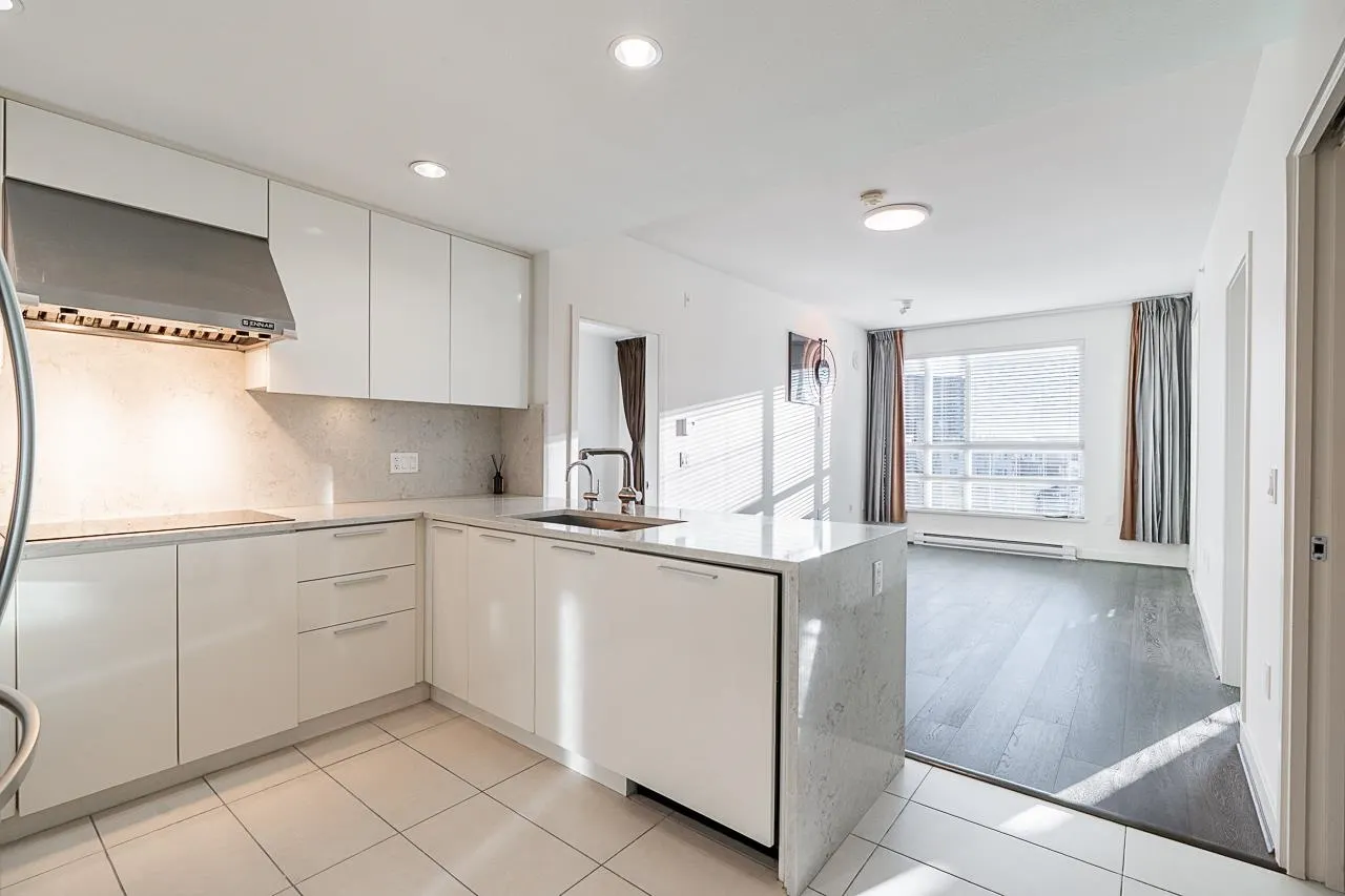 6033 Gray Avenue #PH1