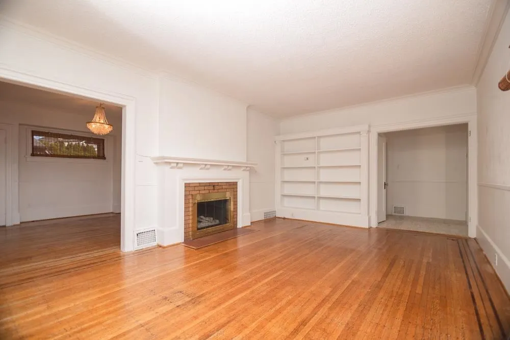 16th Arbutus Street