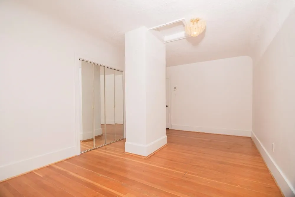 16th Arbutus Street