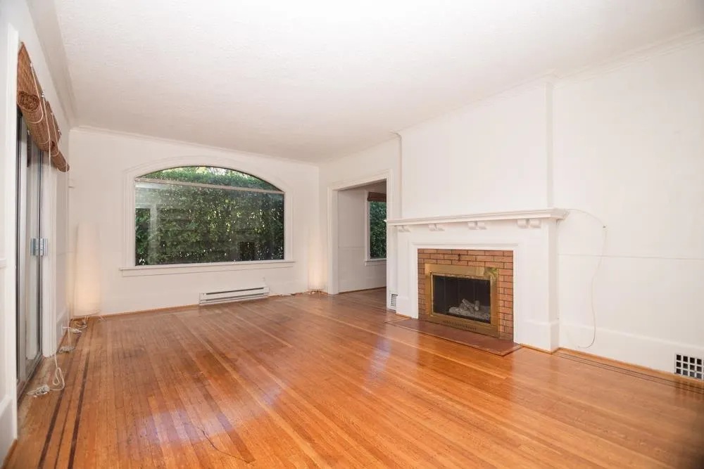 16th Arbutus Street