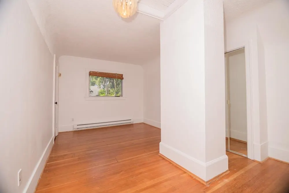 16th Arbutus Street
