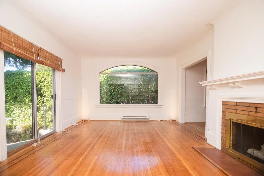 16th Arbutus Street