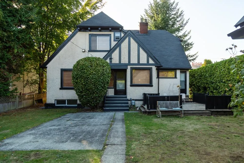 16th Arbutus Street