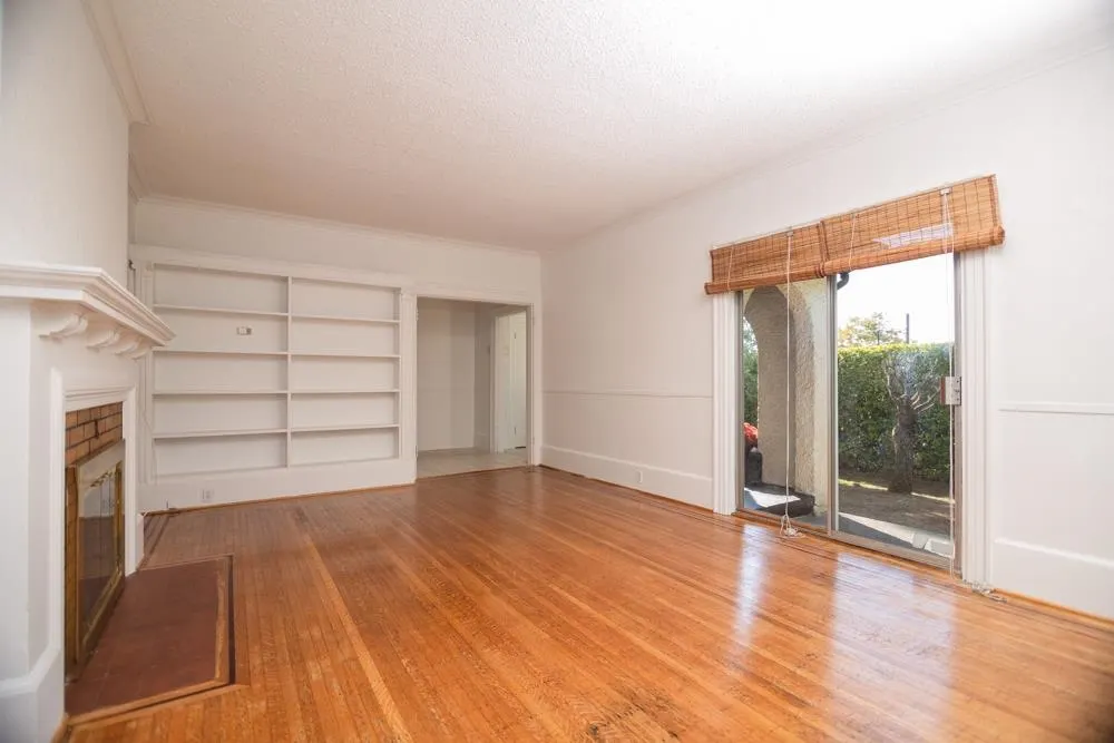16th Arbutus Street