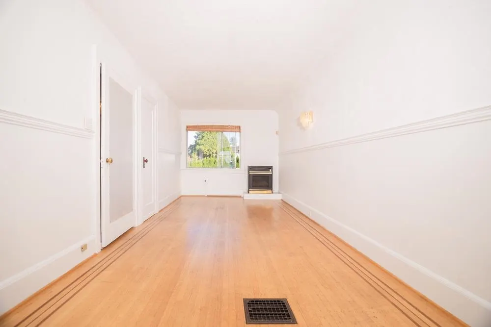 16th Arbutus Street